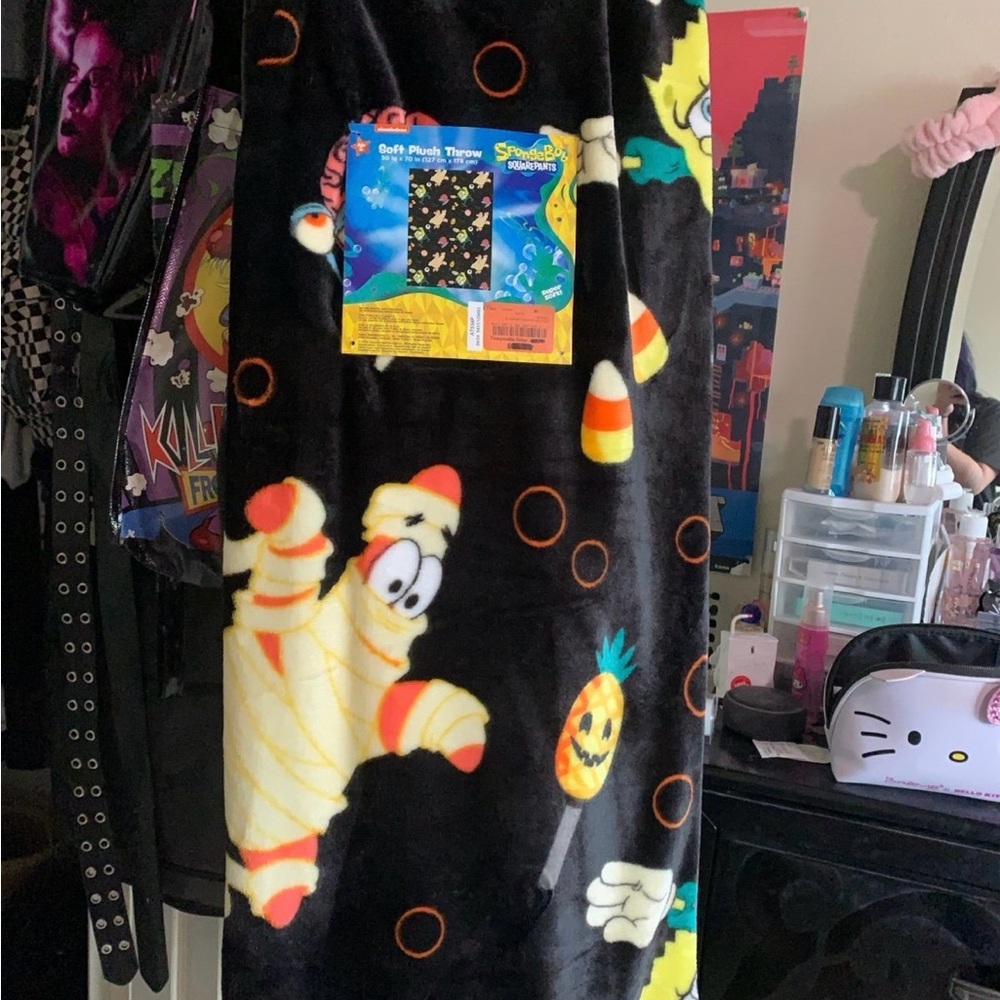 Viral SpongeBob SquarePants Halloween Plush Blanket, Hard to Find!